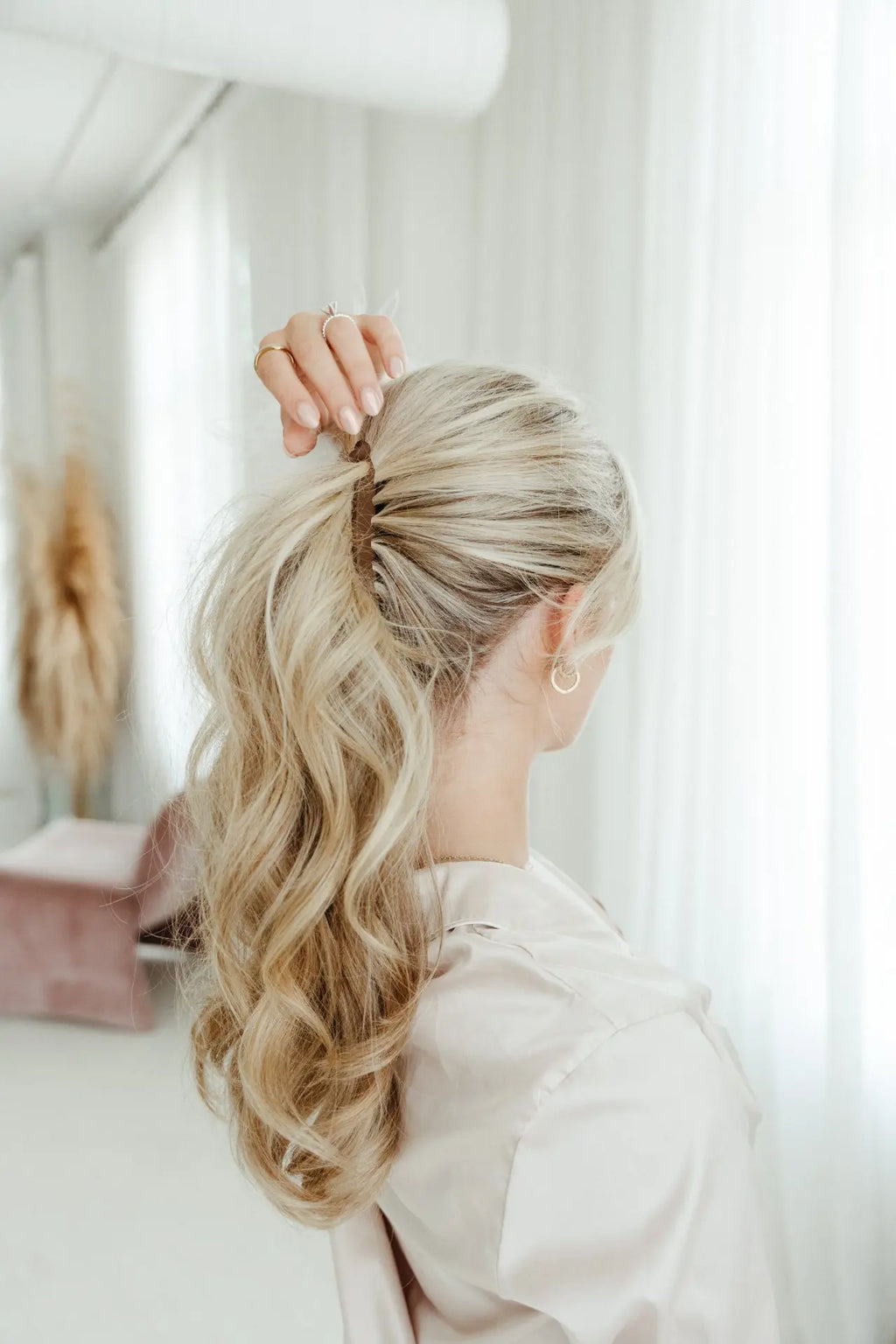 Amelia Claw Clip Auratora