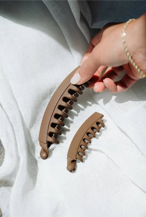 Amelia Claw Clip Auratora