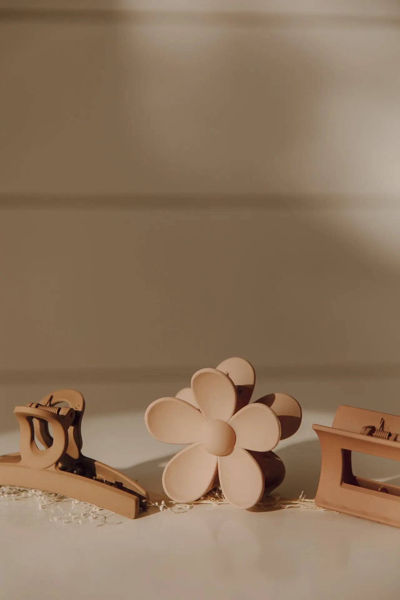 Daisy Claw Clip Auratora